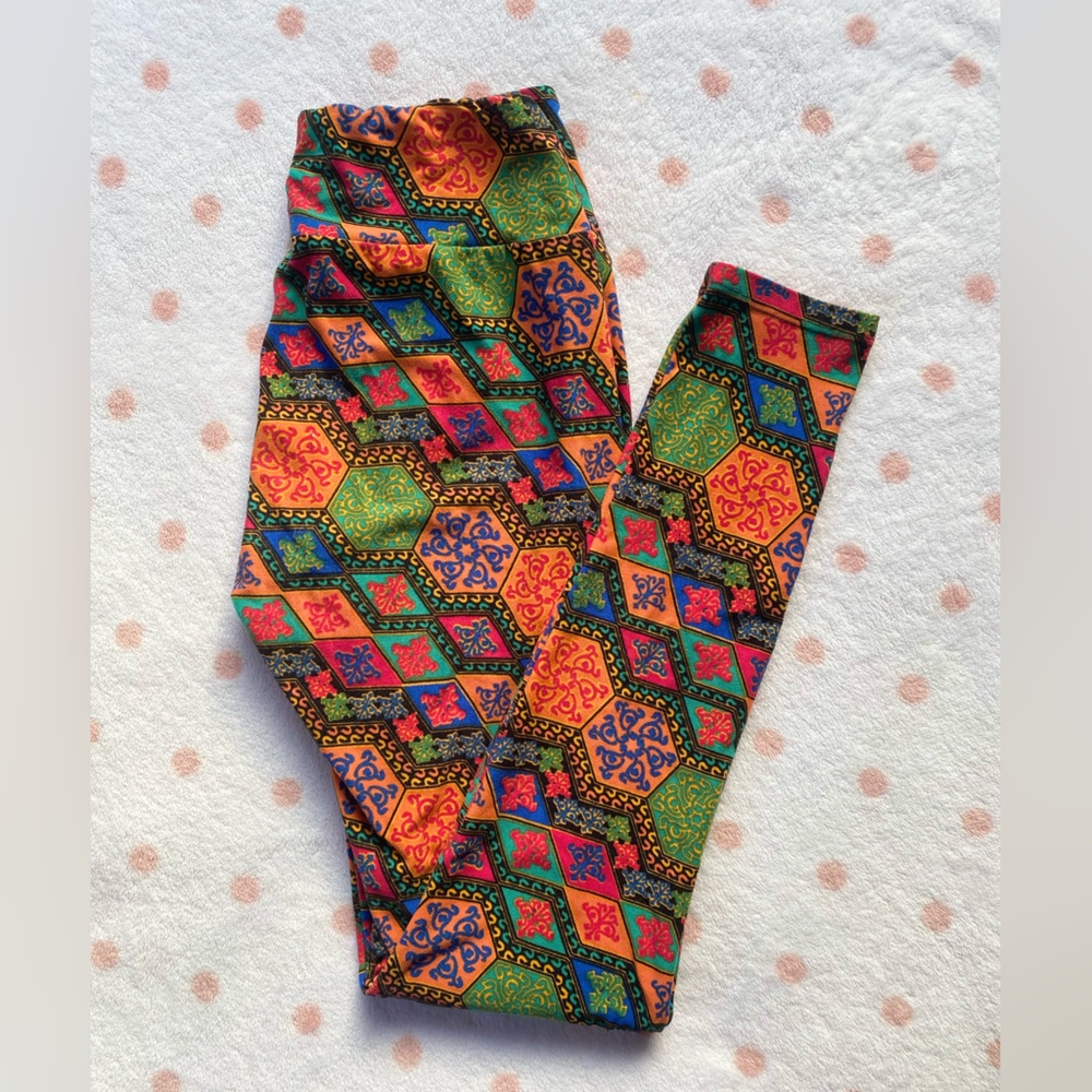 Lularoe multicolored shape patterned leggings
